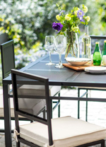 Blog Inspírate y saca el comedor a tu terraza