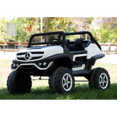 KIDSCOOL - Buggy Unimog blanco 4 motores licencia Mercedes Benz