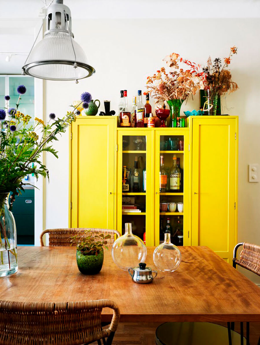 eres colores vivos o pastel acento amarillo