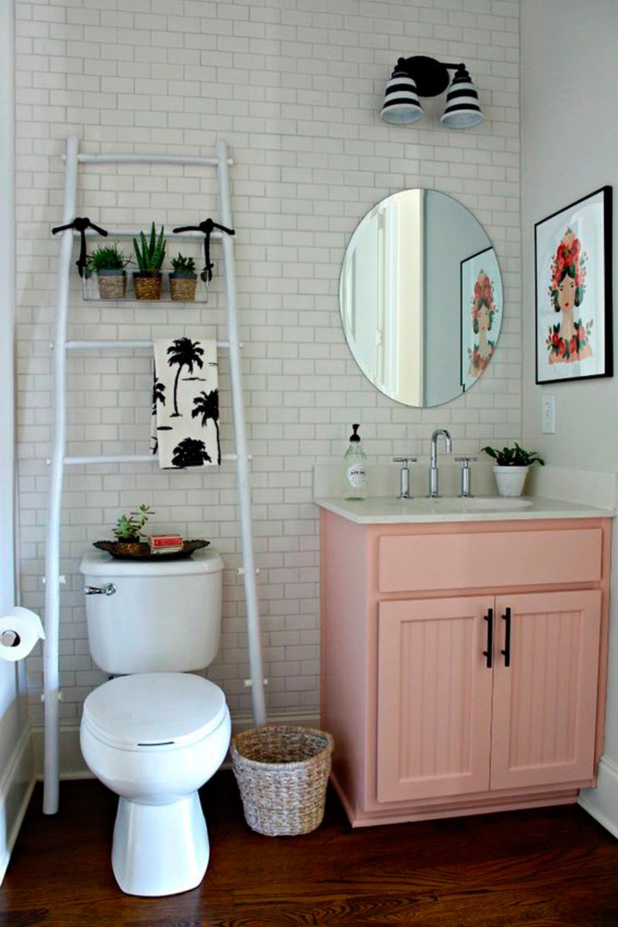 decora en rosa bano