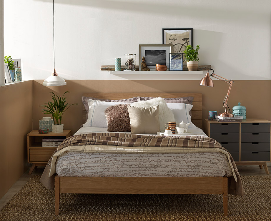 Dormitorio otoñal. Este año los colores tierra están de vuelta. ¿Y qué mejor época que el otoño para integrarlos en la decoración de tu dormitorio?