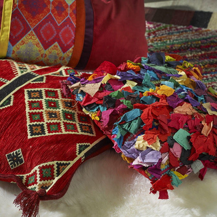 rincón boho de lectura cojines alfombras
