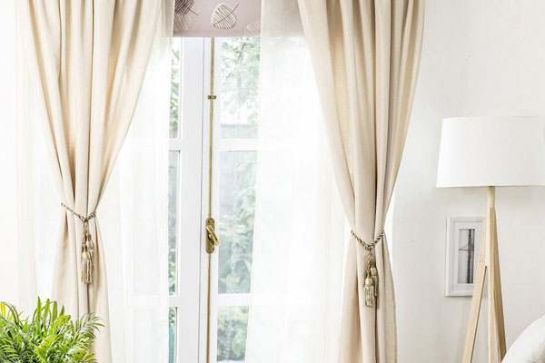 Todo lo que necesitas saber sobre Cortinas y Persianas